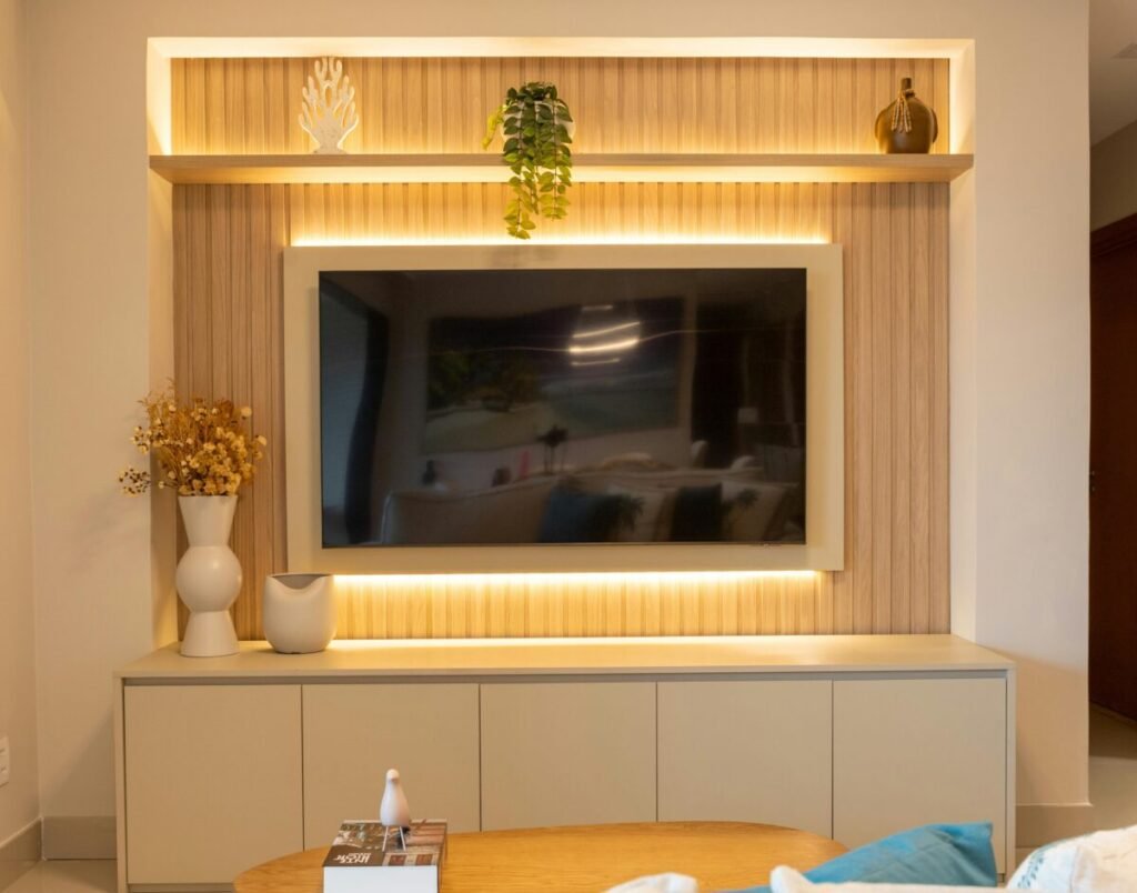 Estante moderna com iluminação embutida em LED