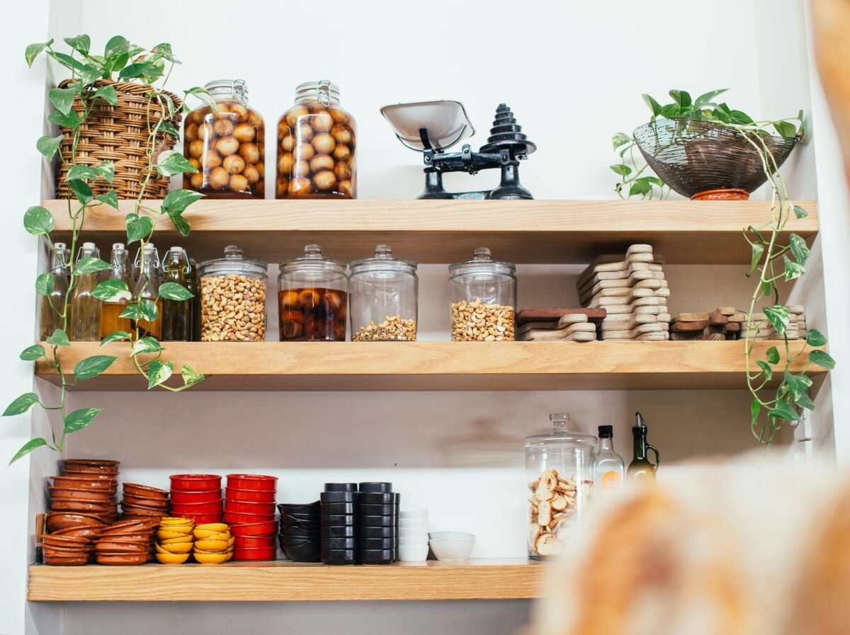 Itens de cozinha organizados por categorias